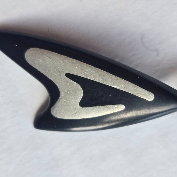 Danish Black Onyx & Silver Inlay Boomerang Clip On Earrings - Picture 6 of 6